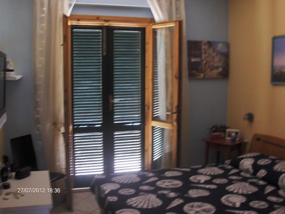 Nisporto Elbamare Residence Con Piscina מראה חיצוני תמונה